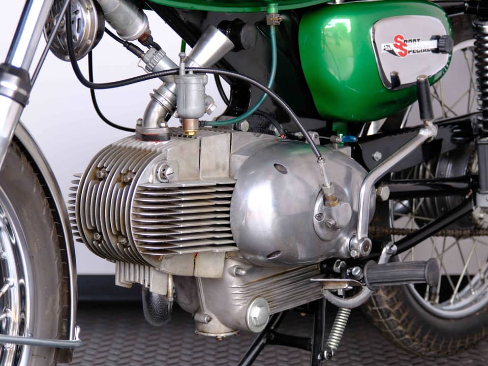 Image 26/57 of Benelli 125 Sport Special (1971)
