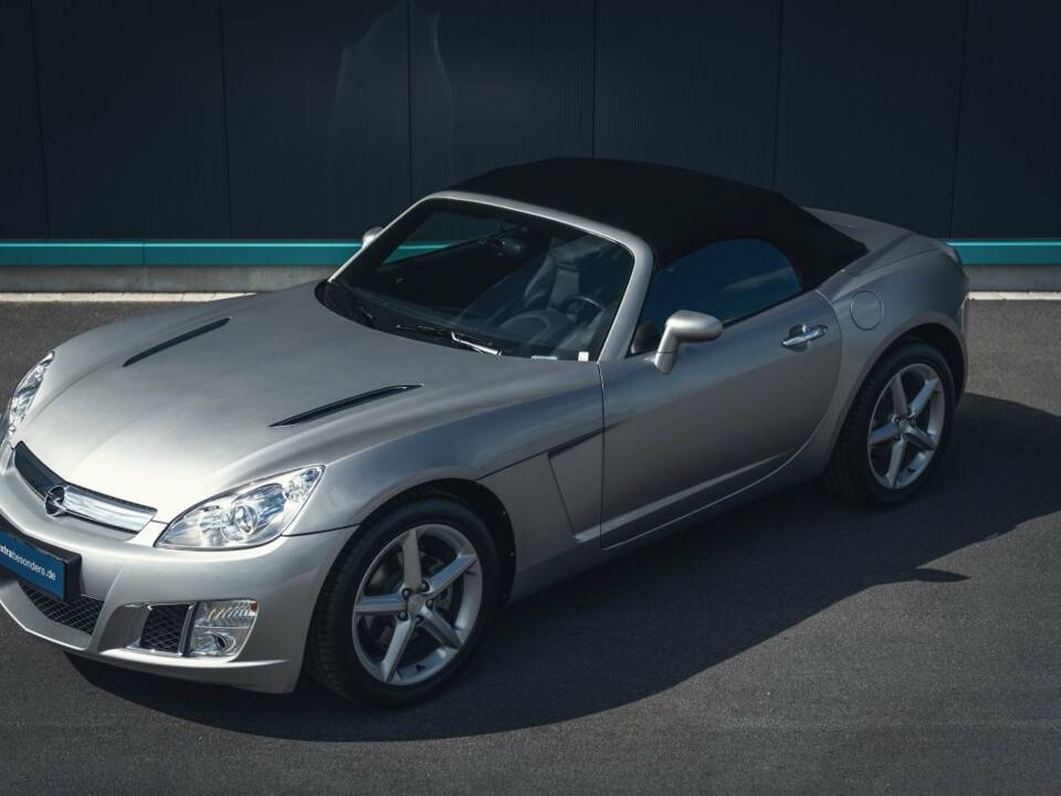 Bild 1/15 von Opel GT (2008)