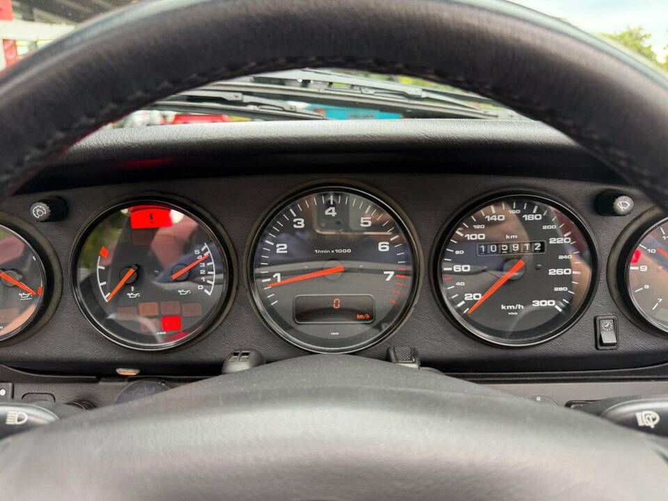 Image 12/39 of Porsche 911 Carrera (1997)