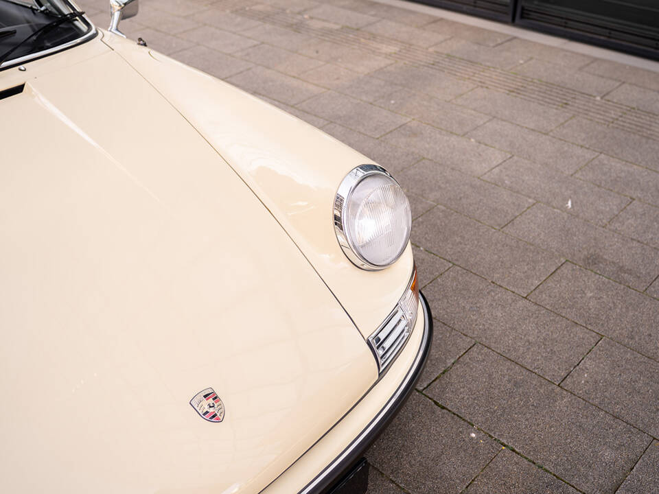 Image 19/62 de Porsche 911 2.4 T (1973)