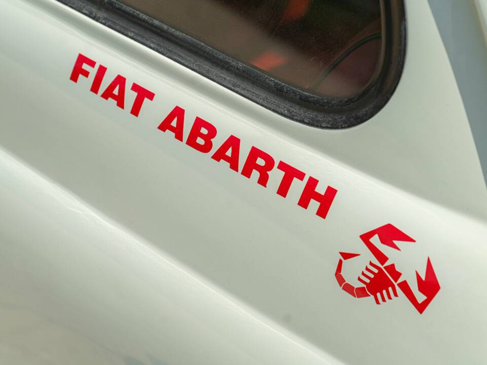Image 24/50 of Abarth Fiat 595 (1969)
