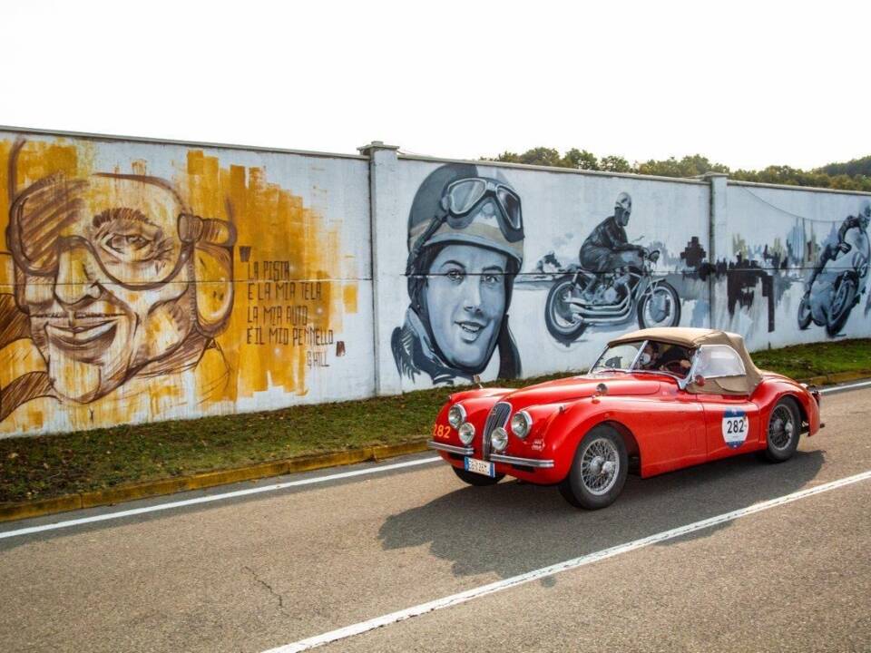 Bild 38/45 von Jaguar XK 120 SE OTS (1954)