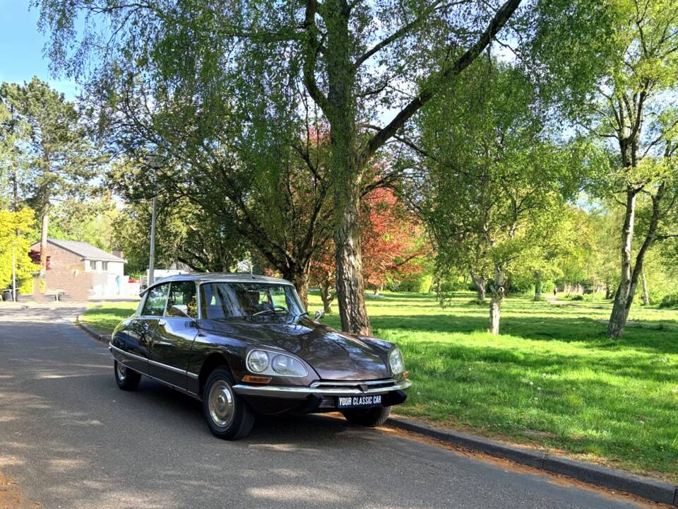 Imagen 8/12 de Citroën DS 23 Pallas (1975)