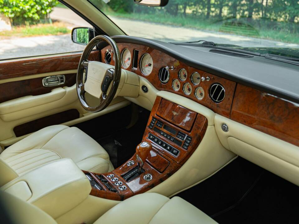 Immagine 21/50 di Bentley Arnage Red Label (1999)