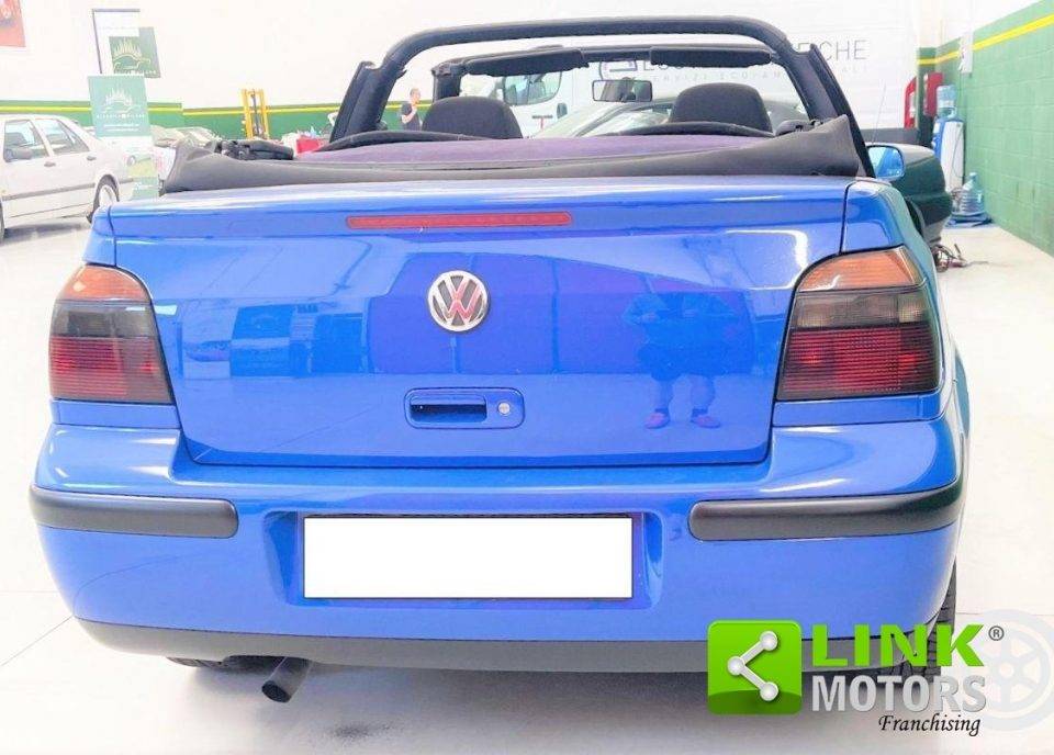 Imagen 4/10 de Volkswagen Golf IV Cabrio 1.6 (1998)