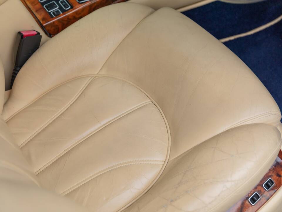 Image 38/45 of Rolls-Royce Silver Seraph (2000)