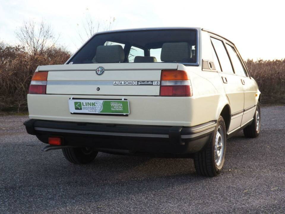 Image 9/50 of Alfa Romeo Giulietta 1.8 (1983)