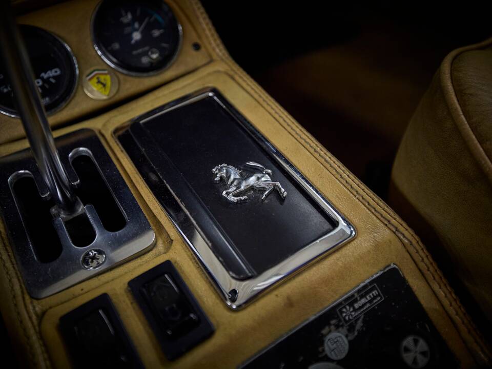 Image 47/97 of Ferrari 308 GTB Quattrovalvole (1983)