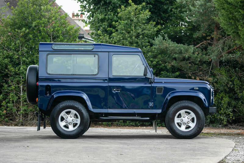 Image 5/50 de Land Rover Defender 90 Td5 (2003)