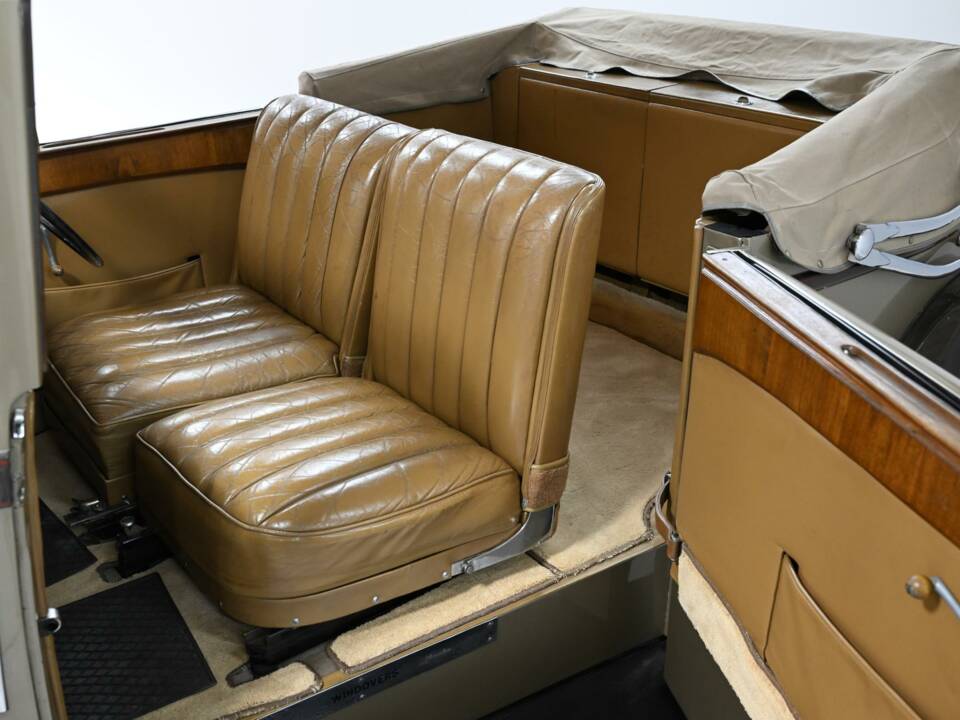 Immagine 32/50 di Rolls-Royce 25/30 HP (1937)
