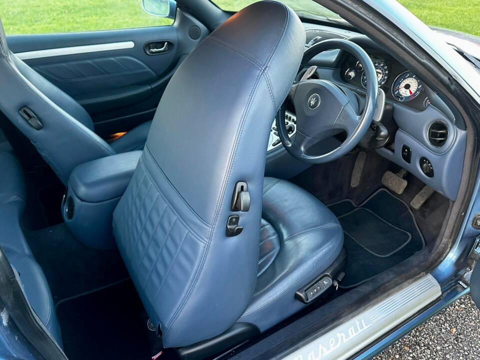 Bild 25/44 von Maserati 4200 Cambiocorsa (2005)