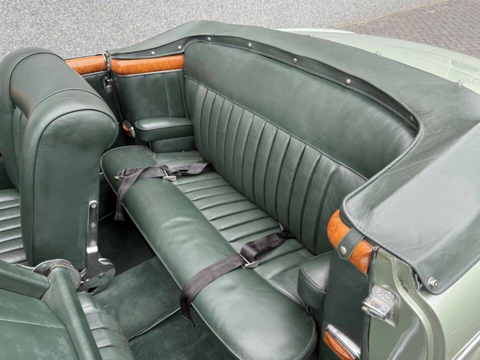 Image 41/50 of Mercedes-Benz 220 S Cabriolet (1958)