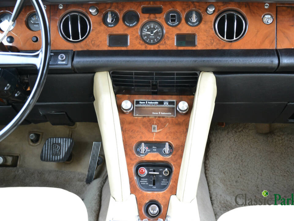 Image 41/50 of Rolls-Royce Silver Shadow I (1973)