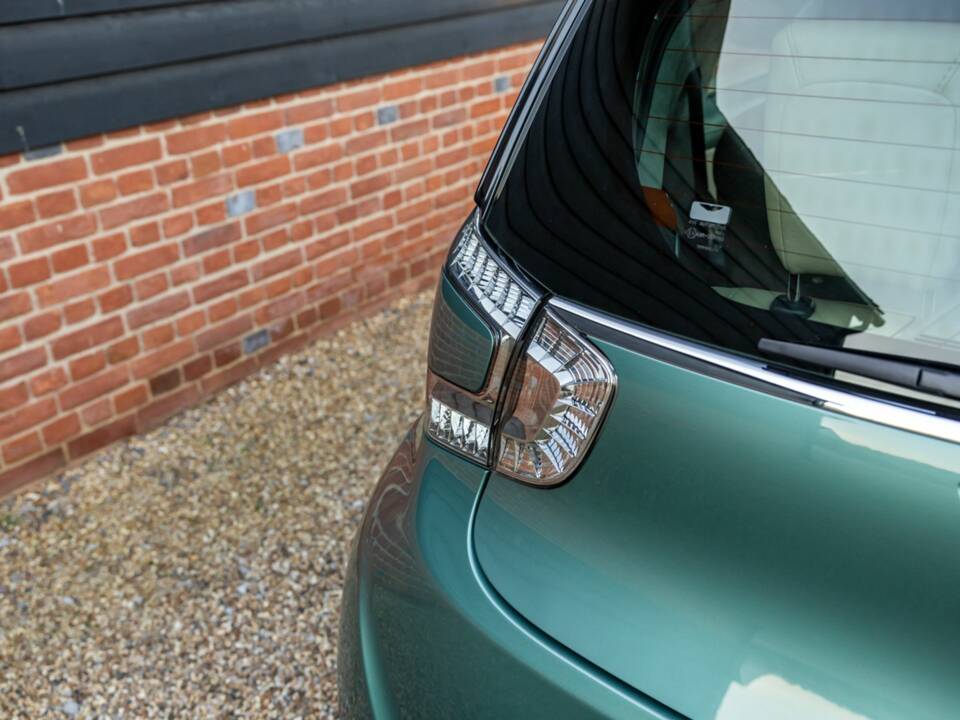 Image 47/50 of Aston Martin Cygnet (2013)