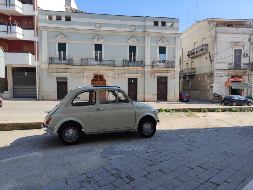Image 17/21 of FIAT 500 L (1971)