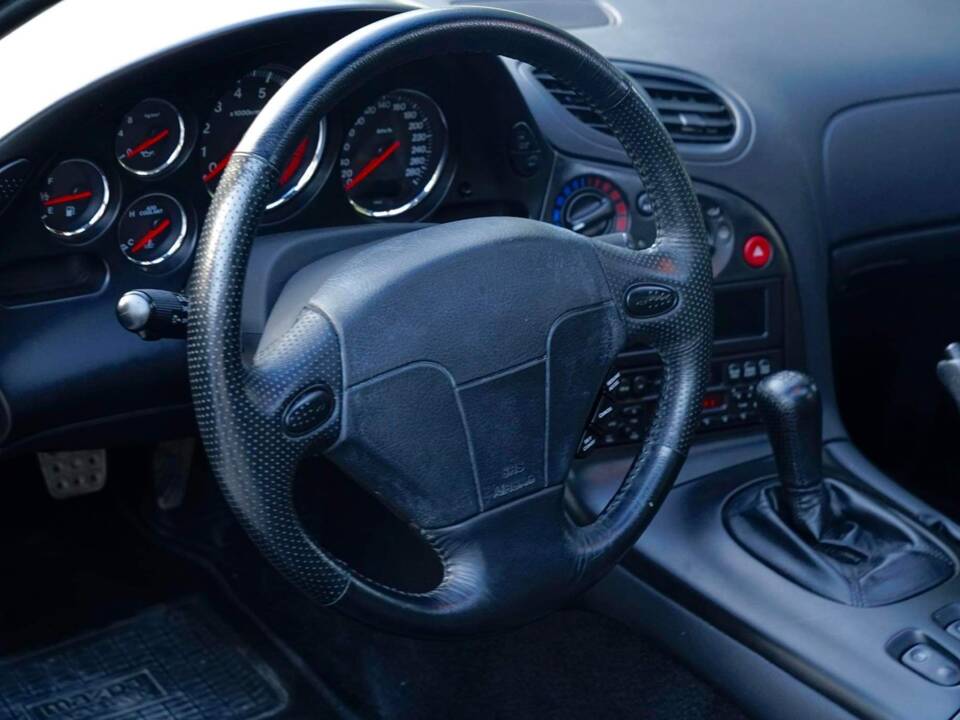 Bild 12/33 von Mazda RX-7 (1993)