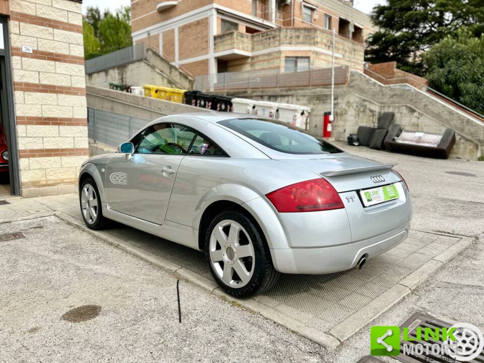 Immagine 4/10 di Audi TT 1.8 T (1999)