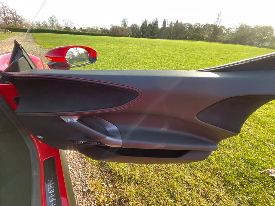 Afbeelding 21/38 van Ferrari SF90 Stradale (2021)