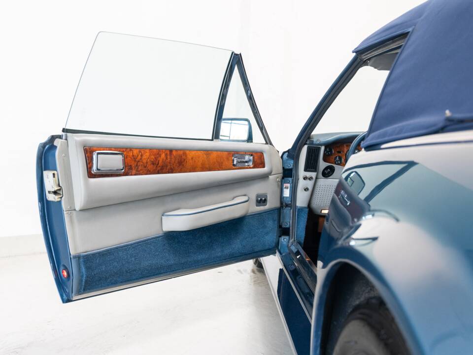 Bild 7/33 von Aston Martin V8 Vantage Volante (1987)