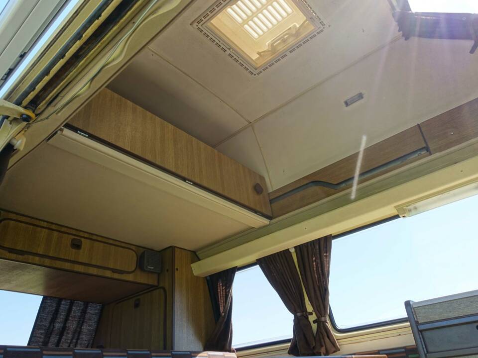 Bild 5/36 von Volkswagen T3 Westfalia Joker 2.0 (1982)