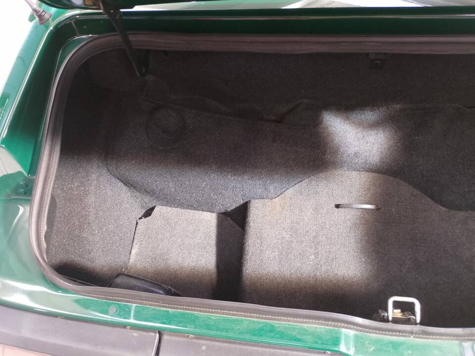 Image 32/46 of Lotus Elan SE (1992)