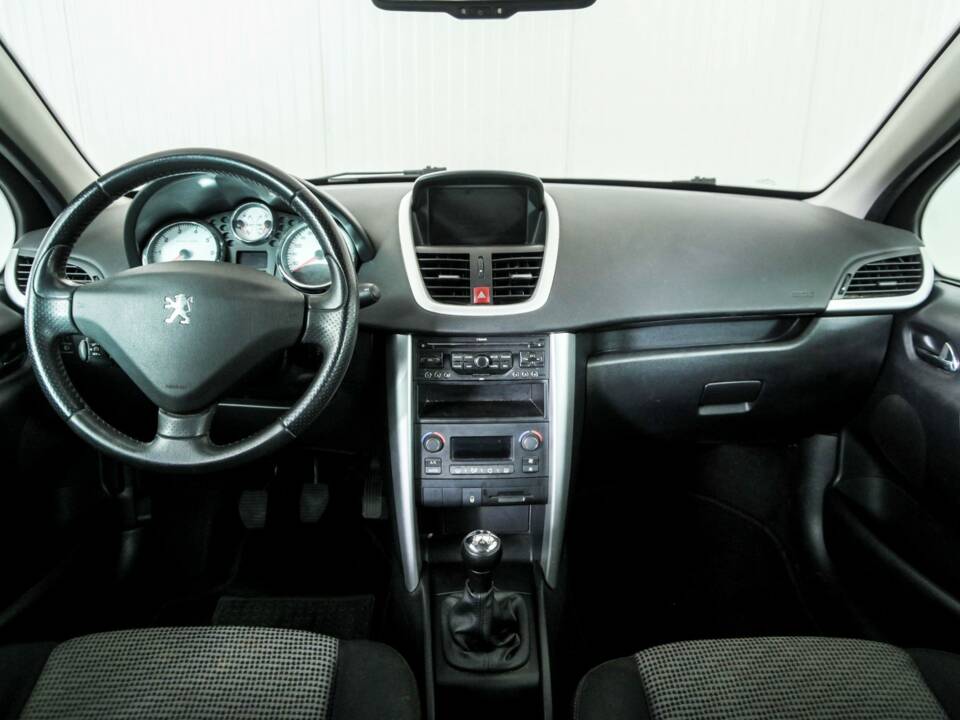 Bild 7/23 von Peugeot 207 1.6 VTi SW (2010)