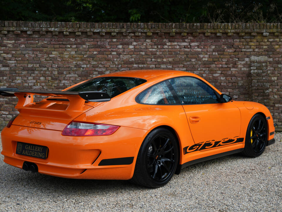 Bild 16/50 von Porsche 911 GT3 RS (2008)