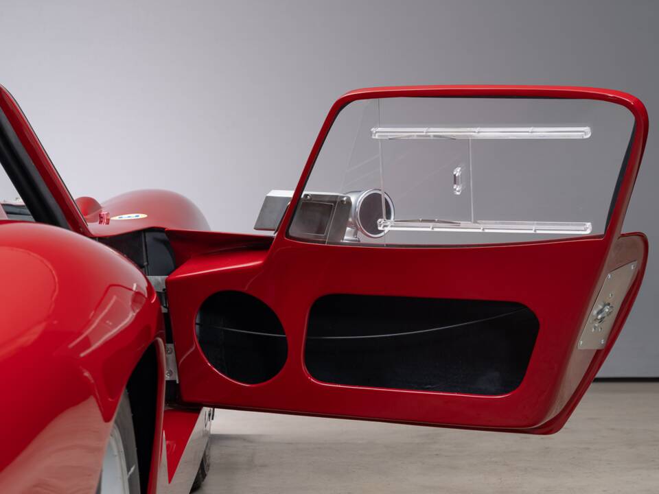 Bild 17/40 von Bizzarrini GT Strada 5300 (1965)