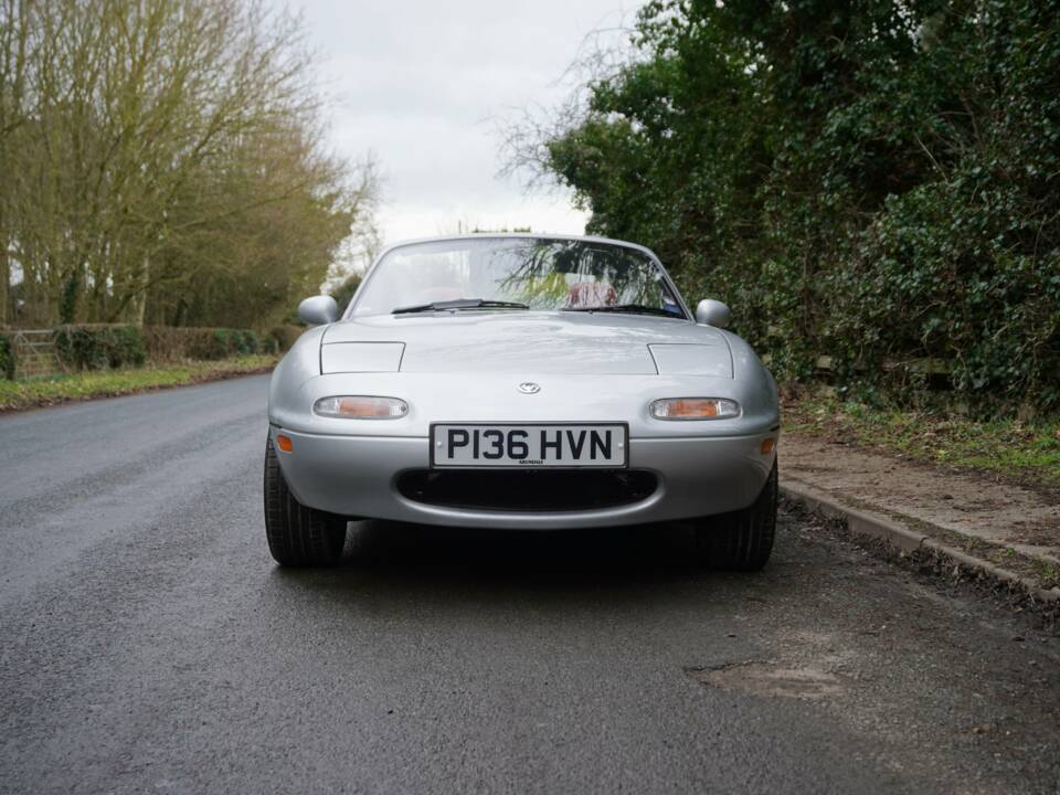 Afbeelding 2/23 van Mazda MX-5 1.8 (1997)
