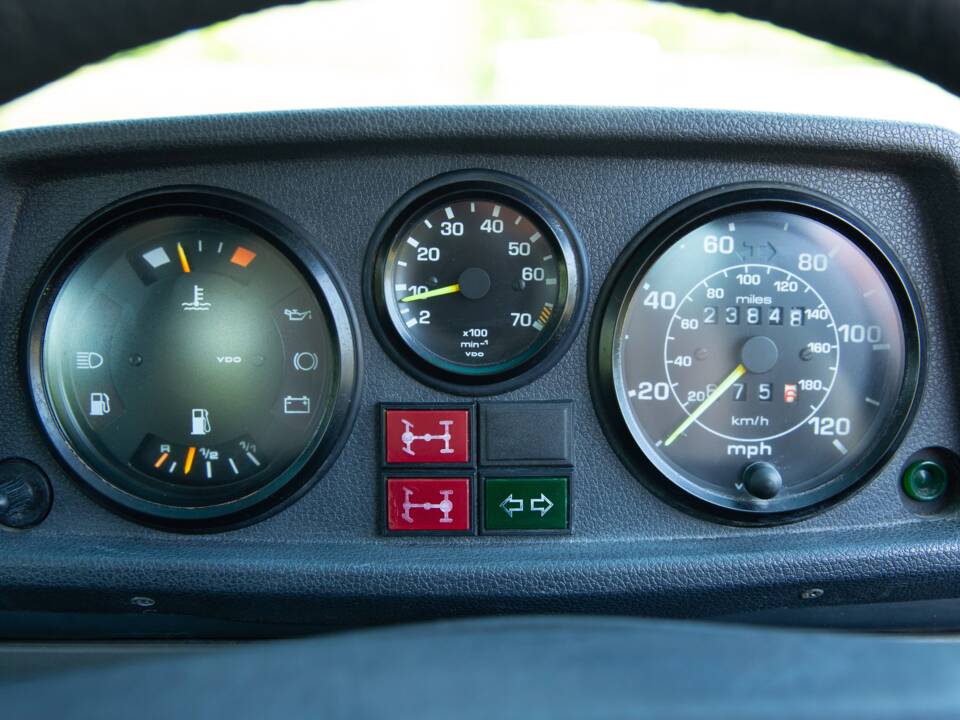 Image 32/45 of Mercedes-Benz 280 GE (LWB) (1989)