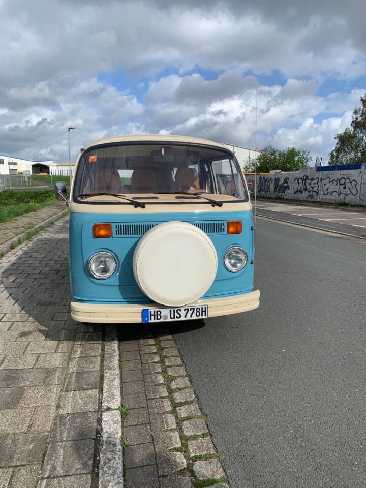 Obraz 11/16 pojazdu Volkswagen T2b minibus (1978)