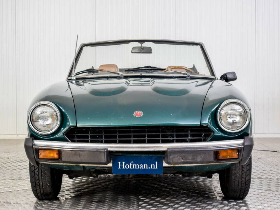 Immagine 3/50 di FIAT 124 Spider CS1 (1977)