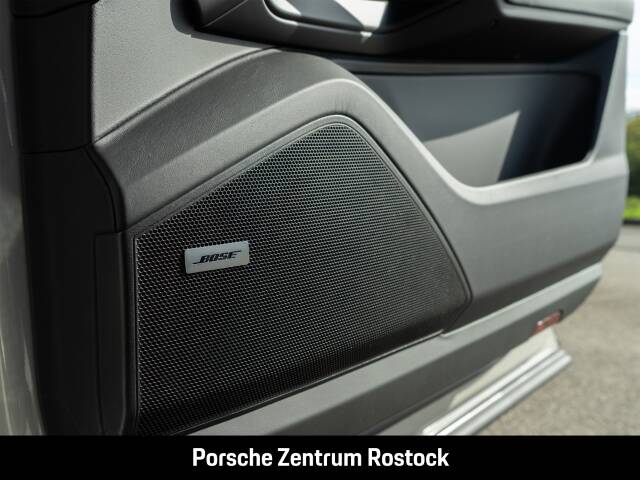 Obraz 15/33 pojazdu Porsche Cayenne E-Hybrid (1900)