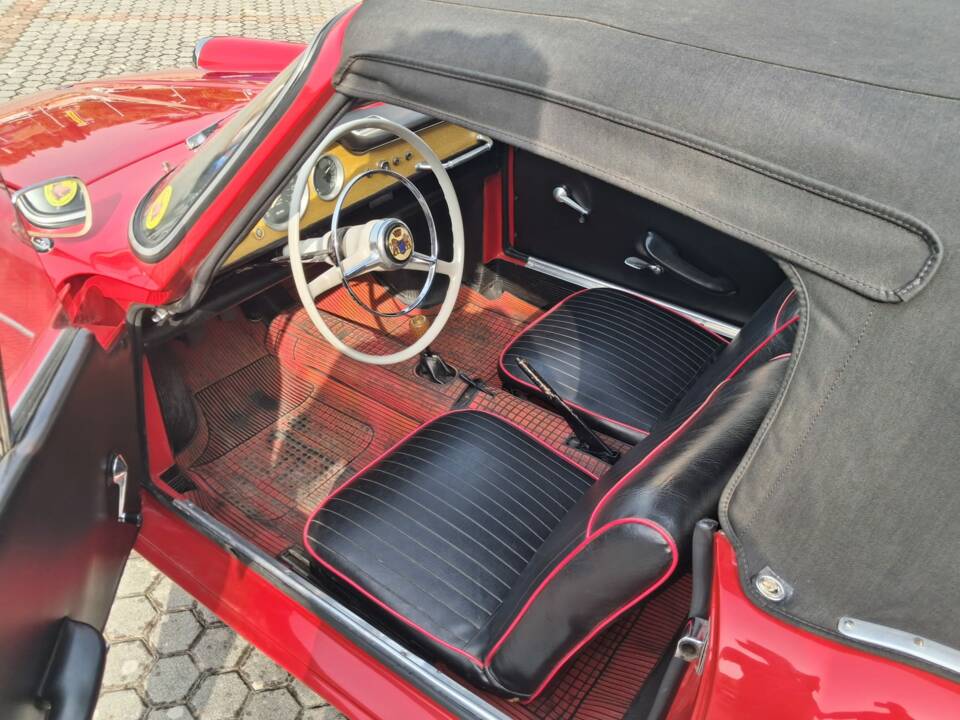 Image 16/20 of FIAT 750 Vignale Spider (1963)