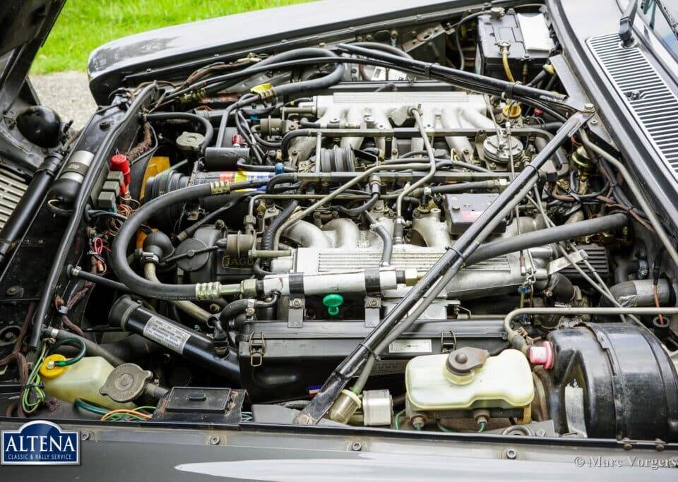 Image 32/57 de Jaguar XJ 12 (1986)