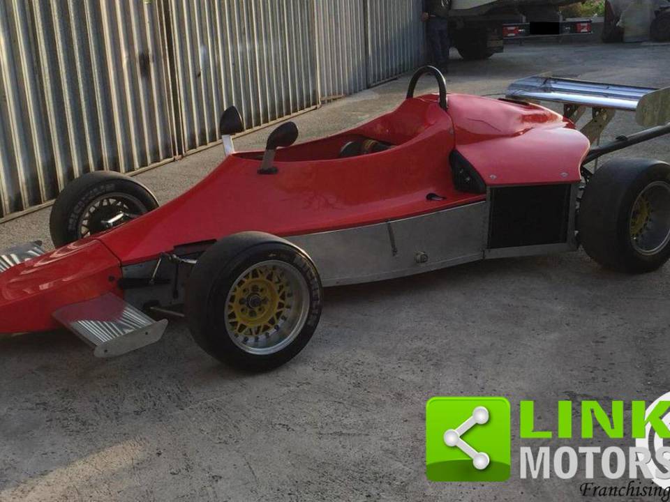Image 7/10 of Ermolli Formula 3 Racing Car (1977)