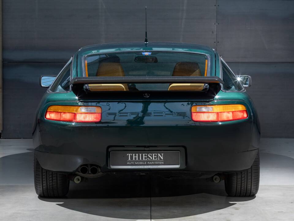 Immagine 7/22 di Porsche 928 S4 Clubsport (1988)