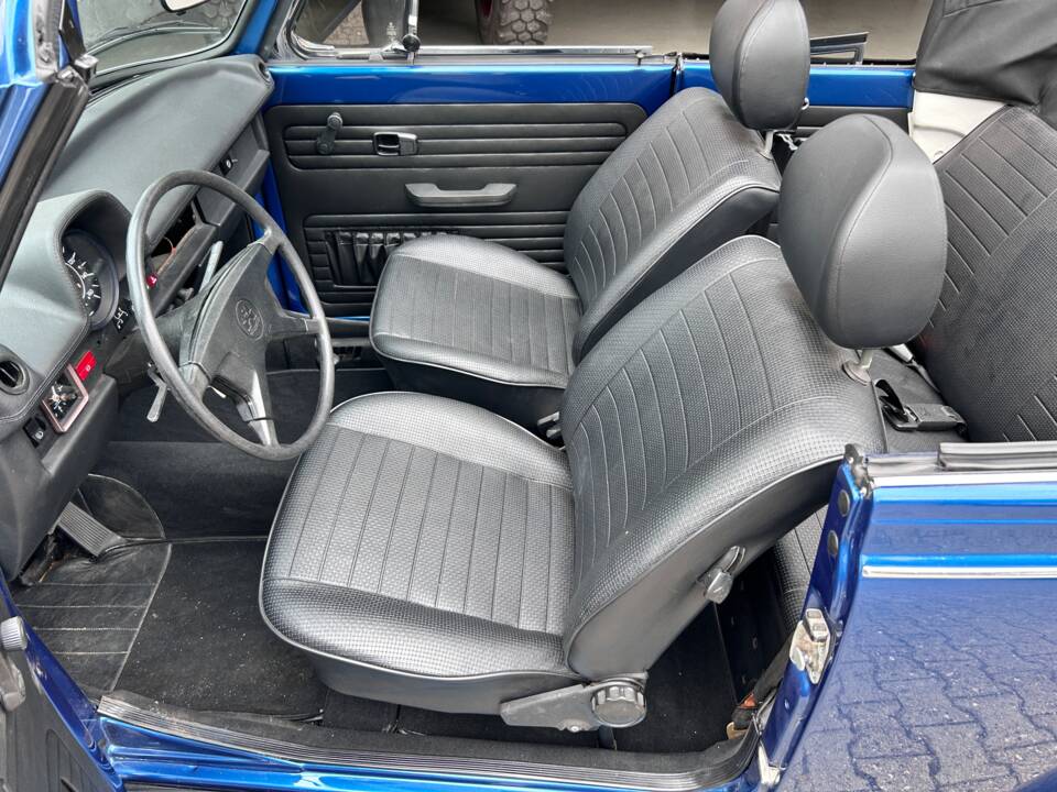 Bild 13/47 von Volkswagen Käfer 1303 LS (1979)