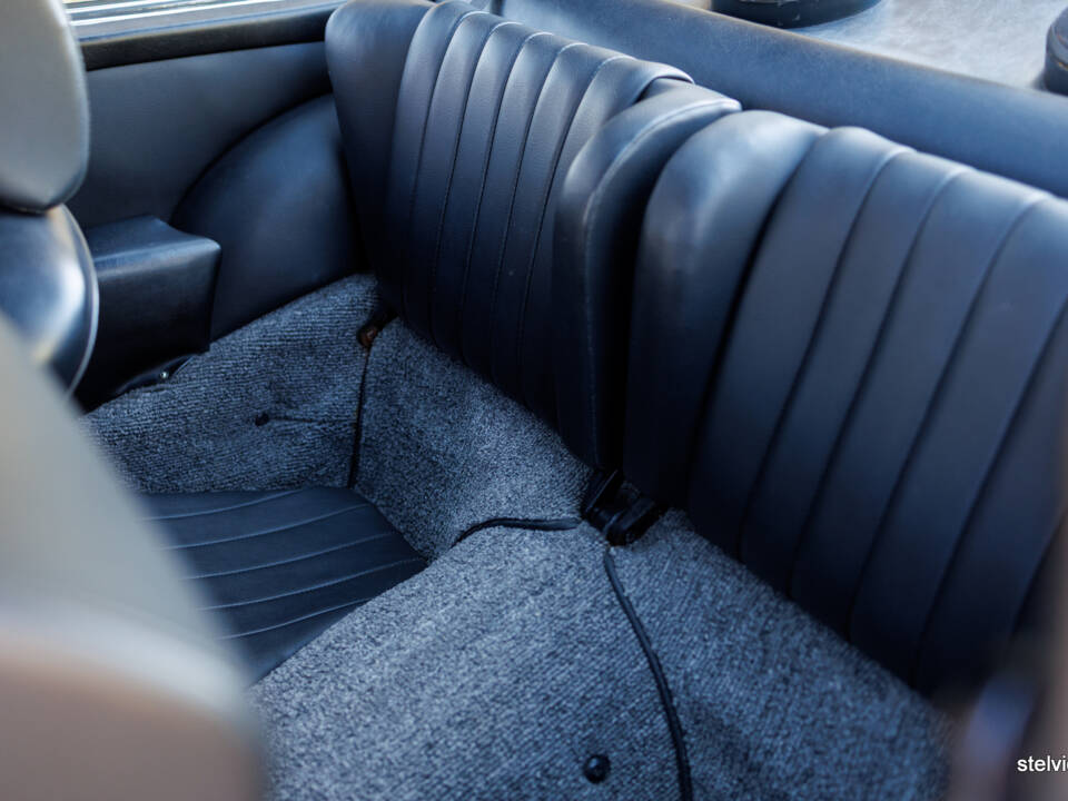 Bild 35/38 von Porsche 911 2.4 T (1973)