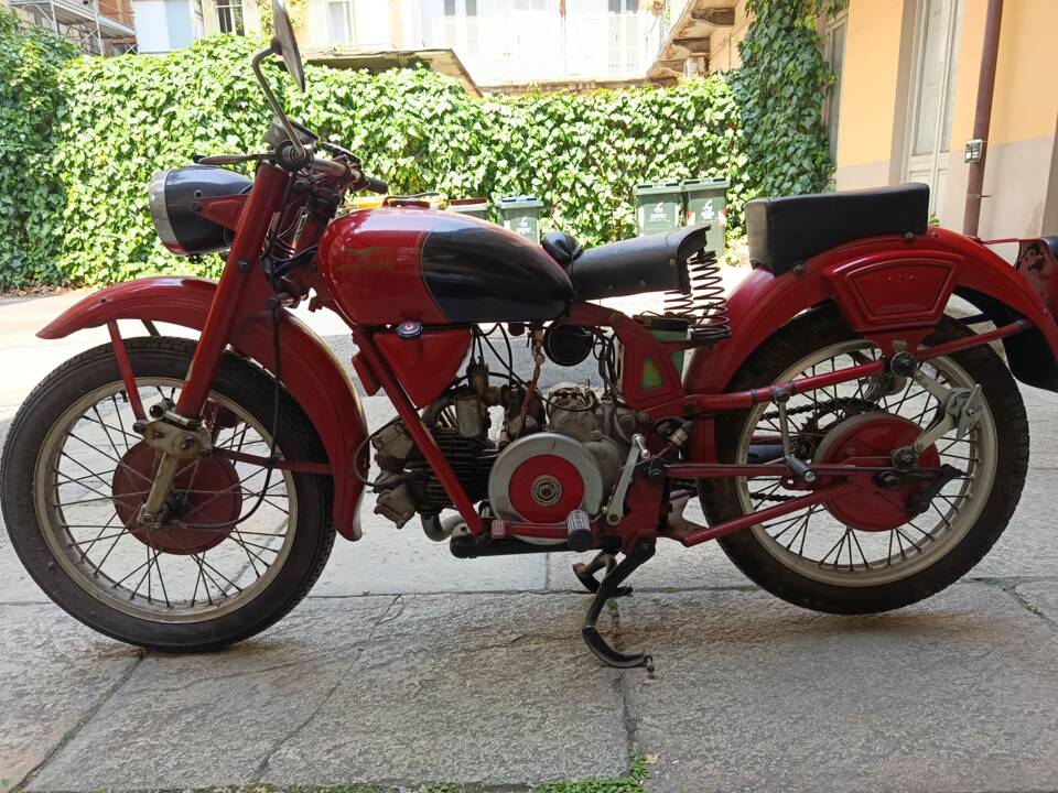 Image 25/46 of Moto Guzzi DUMMY (1955)