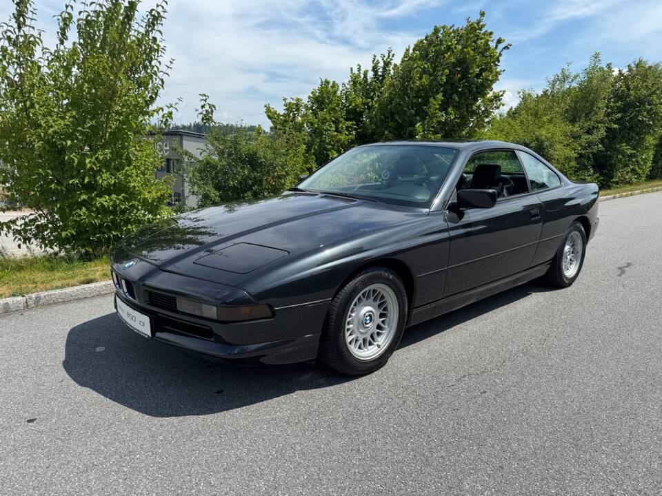 Image 37/37 of BMW 850i (1991)