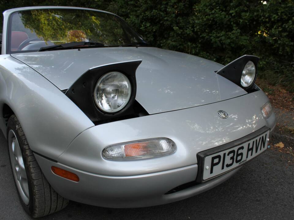 Afbeelding 17/17 van Mazda MX-5 1.8 (1997)