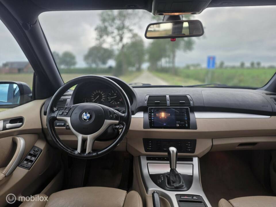 Bild 19/46 von BMW X5 3.0i (2003)