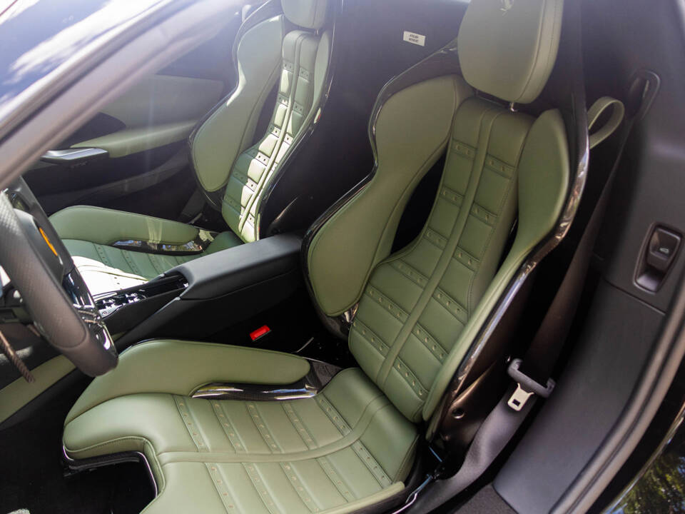 Image 13/15 of Ferrari 296 GTS (2024)