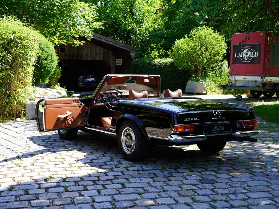 Image 9/11 of Mercedes-Benz 280 SL (1969)