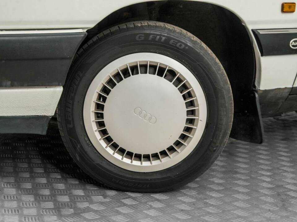 Image 4/50 of Audi 100 - 1.8 (1987)