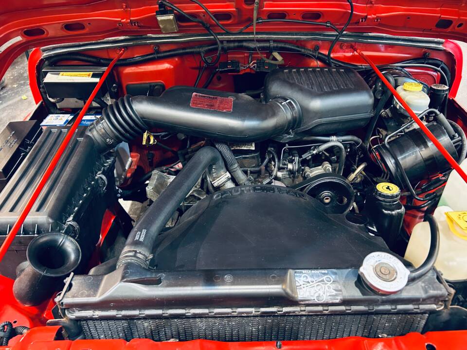 Image 6/28 of Jeep Wrangler Sport Hardtop 2.5 (1998)