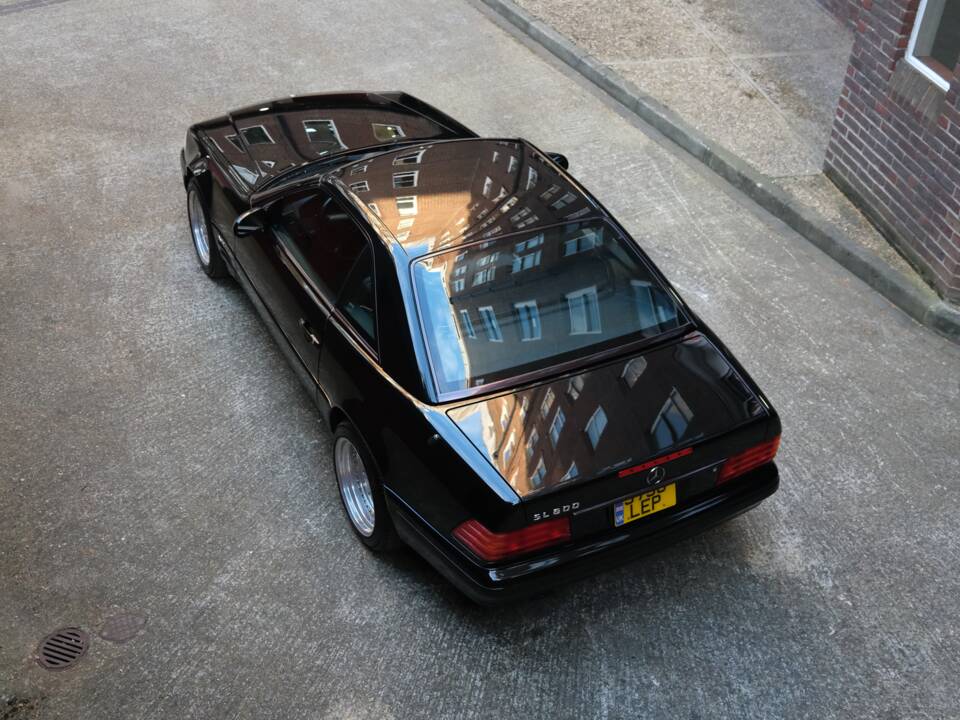 Image 23/100 of Mercedes-Benz SL 600 (1998)