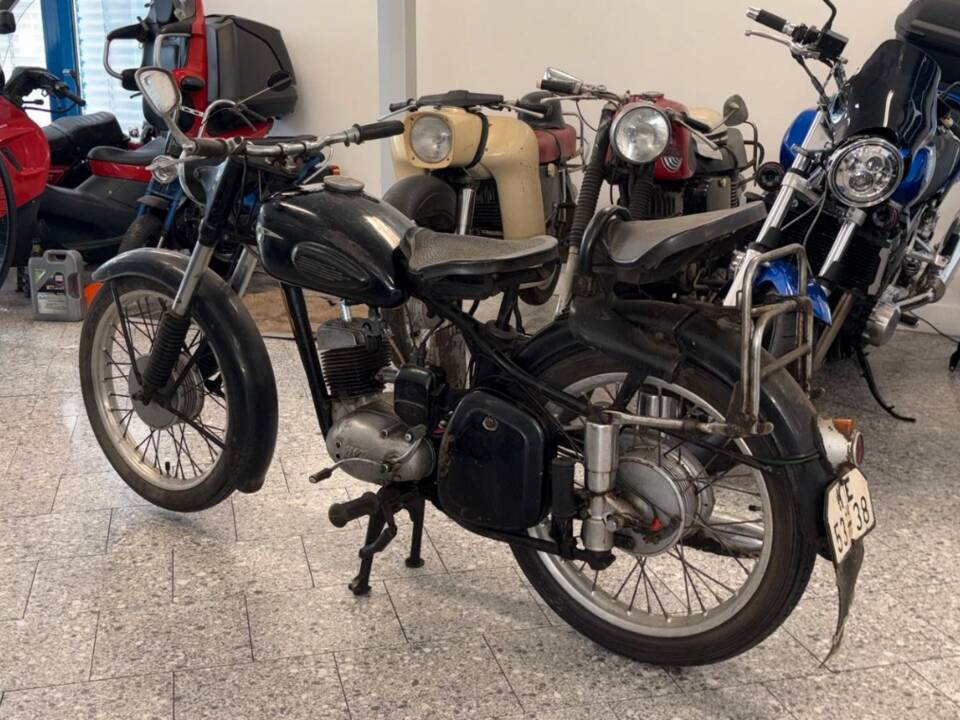 Immagine 4/9 di MZ 125/3 (1960)