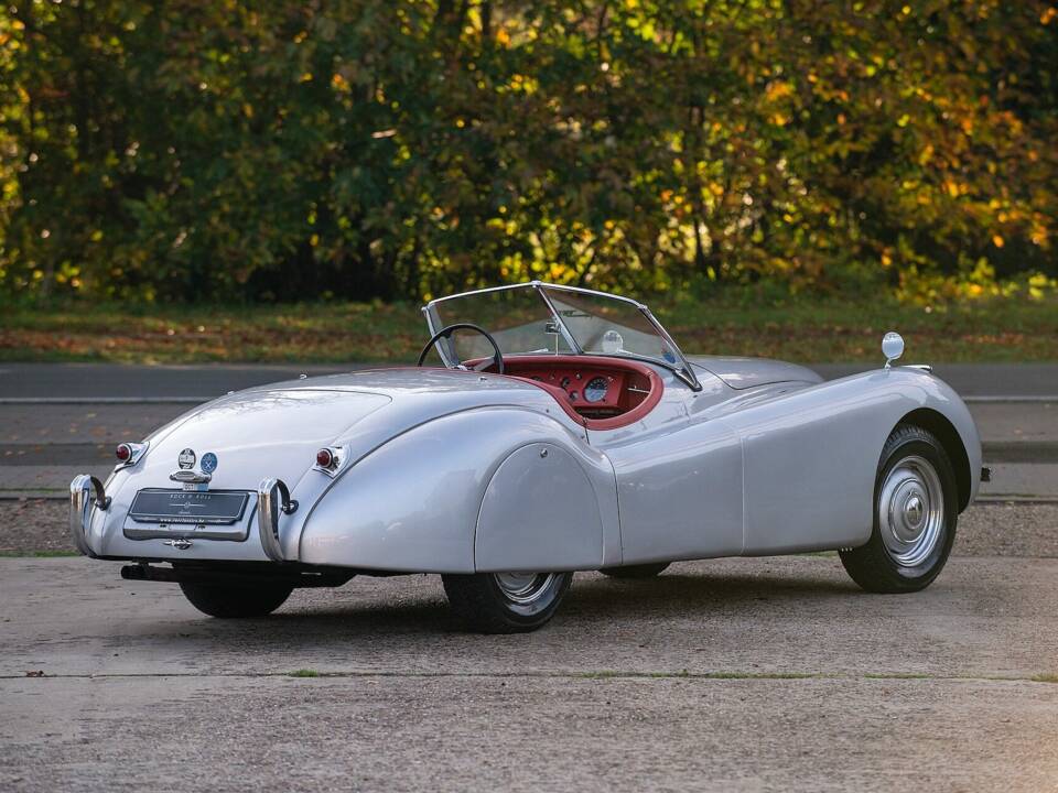 Image 5/20 of Jaguar XK 120 OTS (1950)